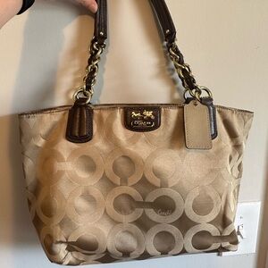 Coach Madison Bag Brown / Gold Signature Demi Bag Purple / Pink Lining Soho